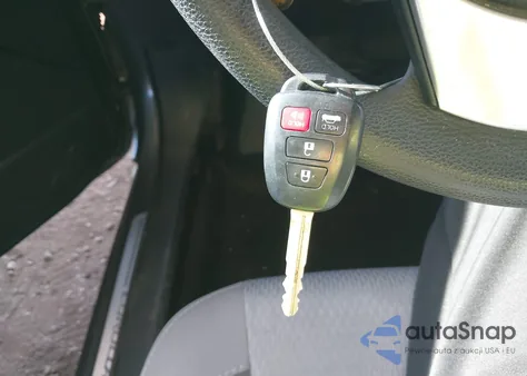 2017 Toyota Corolla Le из США, поврежденный, VIN 2T1BURHE9HC833475